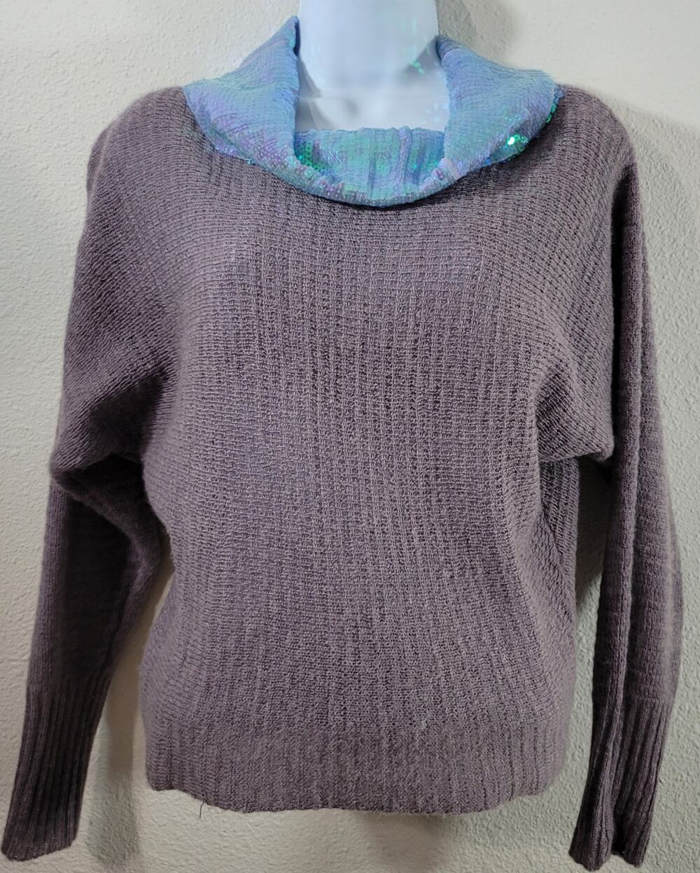 Love Change Mauve Sequin Cowl Neck Cropped Sweater XL Lightweight Soft Stretchy